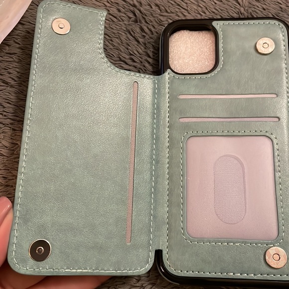 IPhone 11 wallet cases - Picture 2 of 3